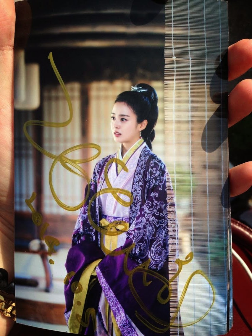 진정한 리즈갱신..김태희 어제자 직찍미인도