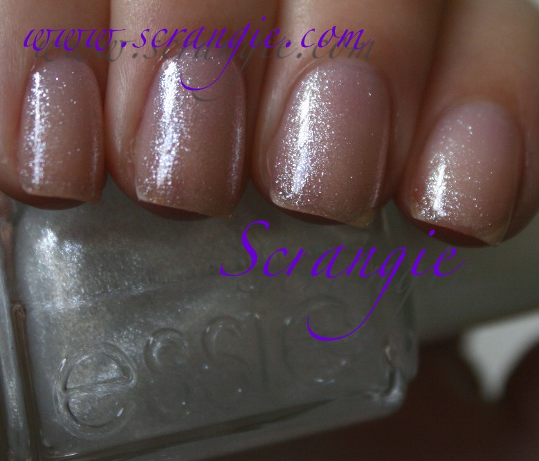 Scrangie: Essie Luxeffects Review Collection Glitter Holiday Swatches 2011 and Topcoat