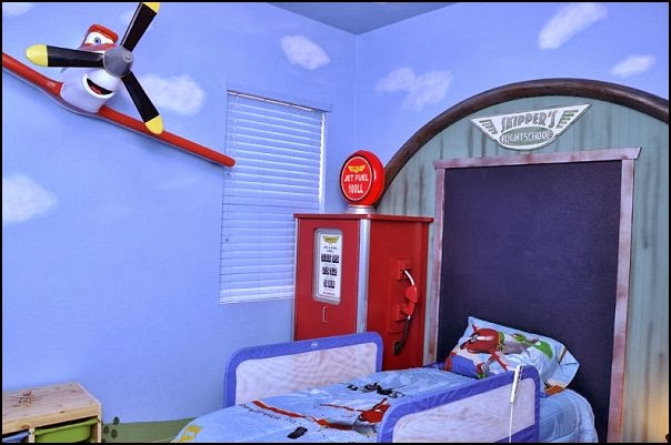 airplane bed  airplane theme bedroom - Aviation themed bedroom ideas - airplane bed - airplane murals - airplane room decor - Airplane rooms - airplane theme beds - airplane decor