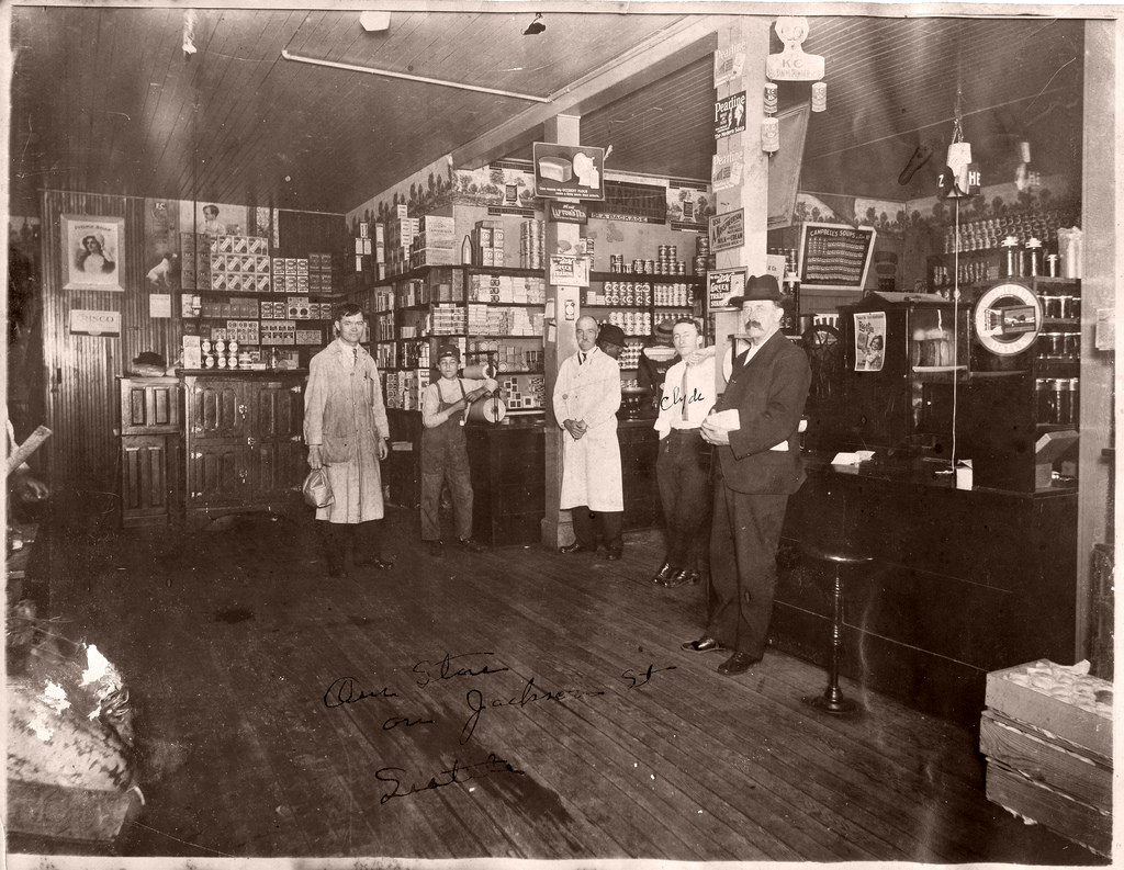 Vintage photos inside the Shops and Stores in Early 20th century