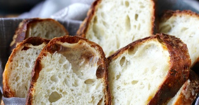 
Dill And White Cheddar Sourdough Bread
-image