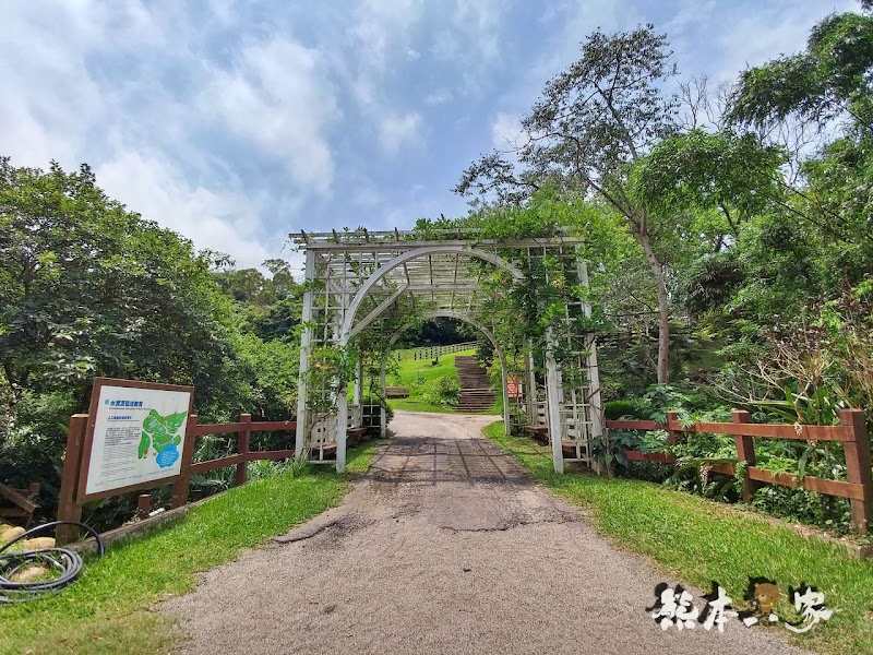 一秒到歐洲|苗栗飛牛牧場|最美牧場和大草原~野餐嬉戲觀乳牛、人工濕地護自然