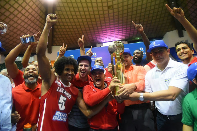 Leones de Santo Domingo se coronaron campeones de la LNB