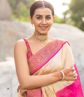 Actress Nikki Galrani New Saree Photos Actress Nikki Galrani New Saree Photos