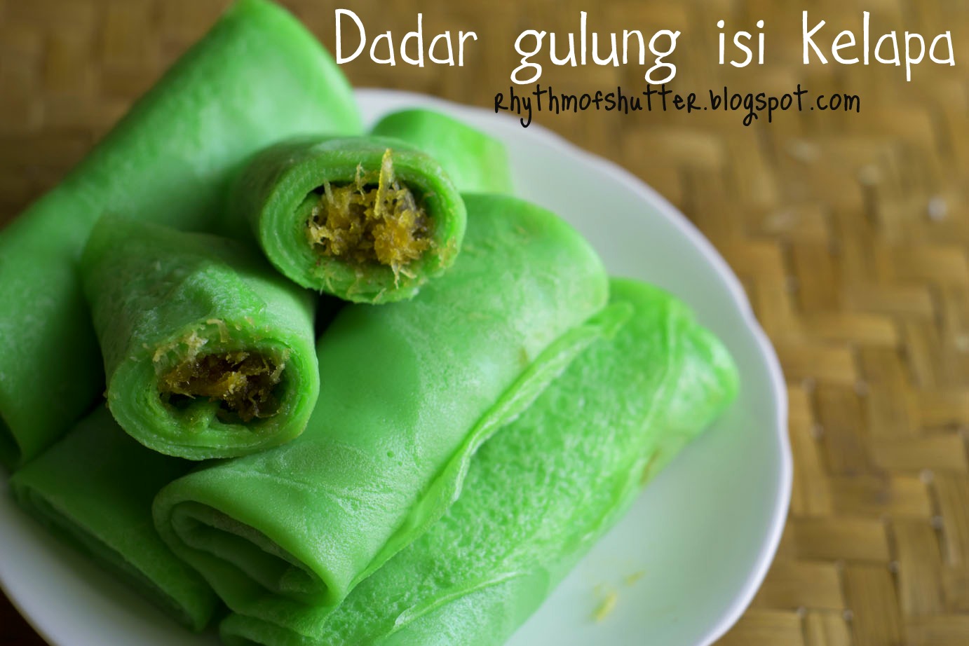 RHYTHM OF SHUTTER: Stuffed pancake roll / Dadar gulung