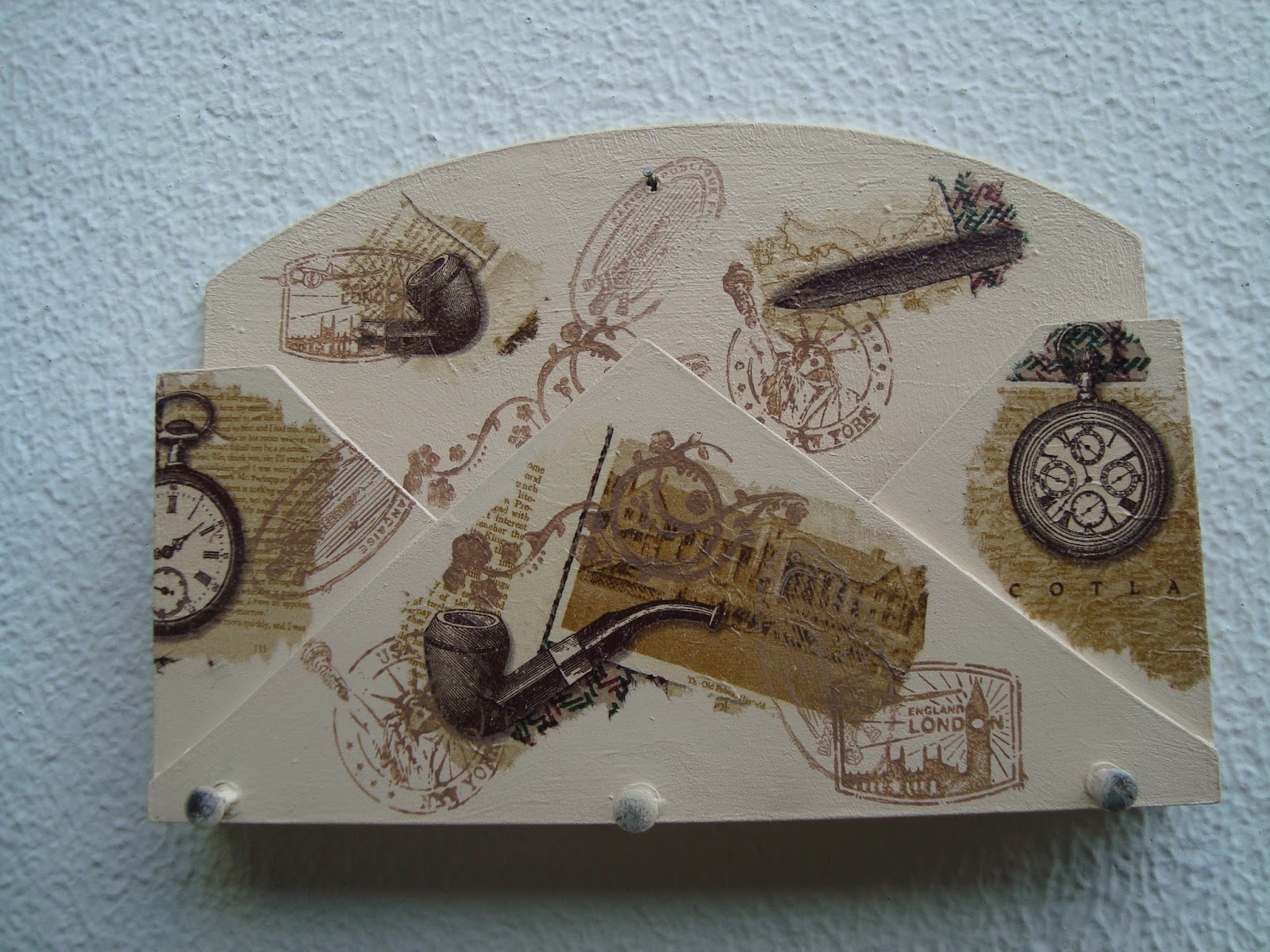 julainesantos Atelier Julainne Decoupagem em madeira