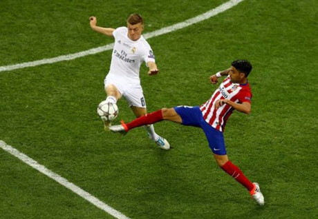 TRUC TIEP Real Madrid 1-0 Atletico Madrid: Griezmann sut hong 11m (H2) - Anh 6