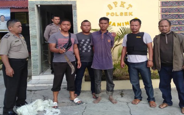 Ngeri Nai! Joni Rumahorbo B4C0K Bapak dan Ibunya Garagara