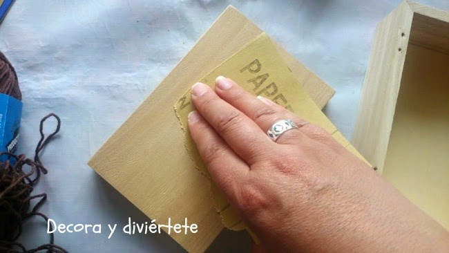 caja vintage , DIY, manualidad , decorar caja madera , pintura , crochet, ganchillo