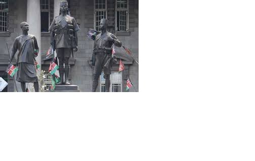 World War Memorial Statue on Kenyatta Avenue