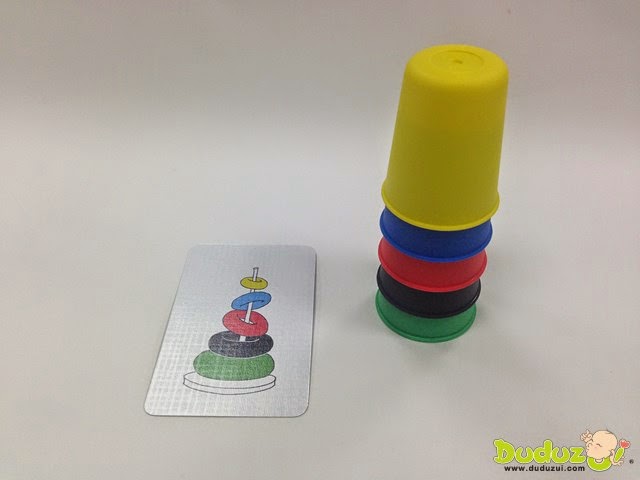 快手疊杯 Speed Cups 題卡上的符號也可能是重直疊成一疊