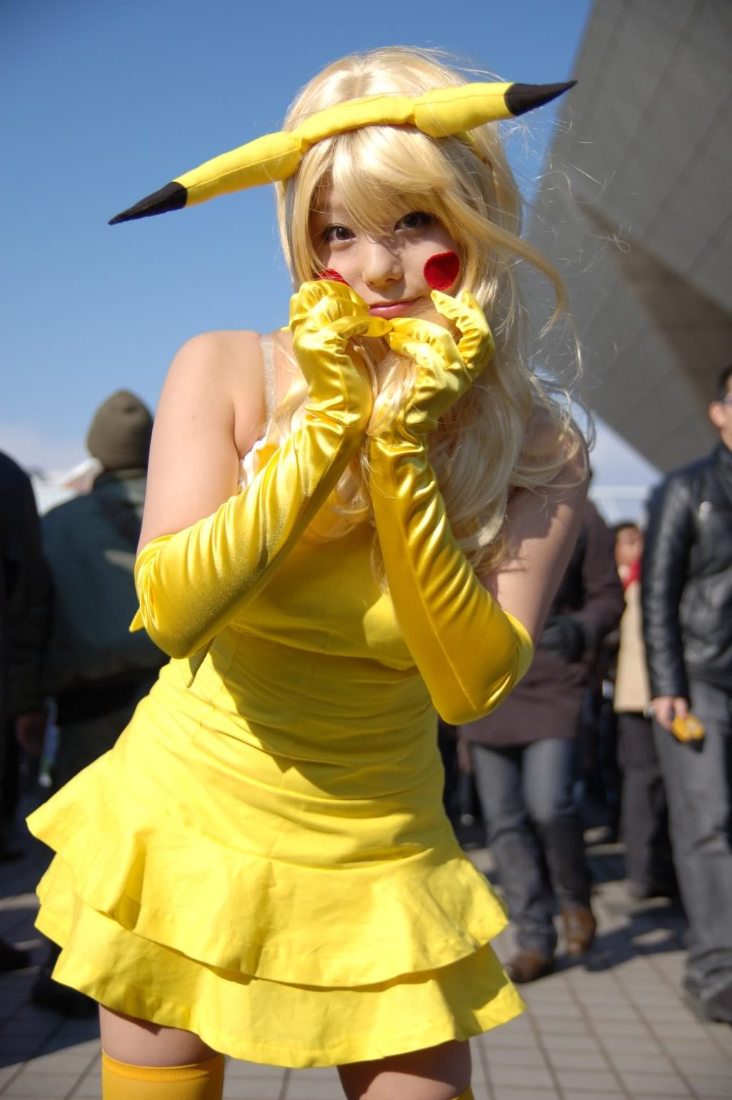 Pikachu Girl Cosplay Anim