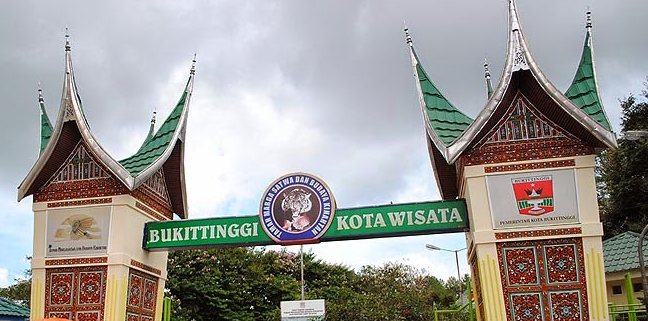 7 Tempat Wisata Di Bukittinggi Seru dan Bernilai Sejarah