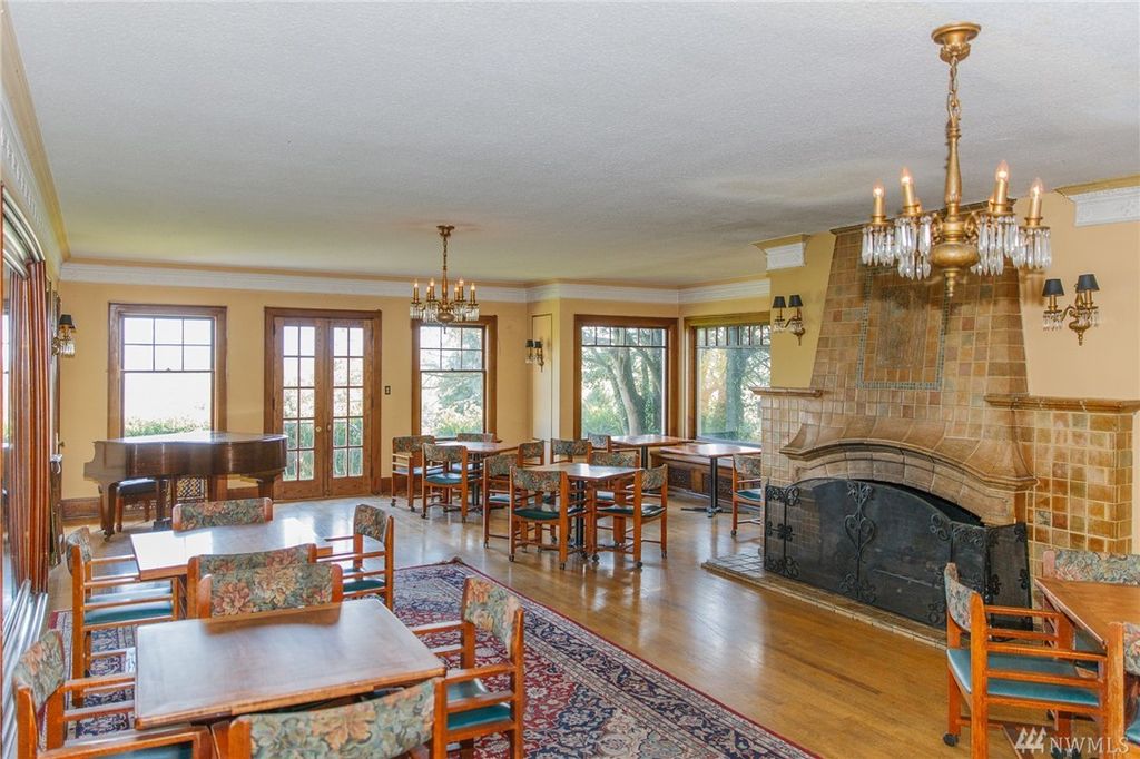 Sweet House Dreams 1927 Rutherglen Mansion Bed and Breakfast in