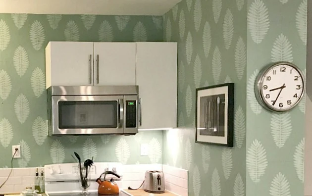 kitchen wallpaper design using rubber stamp