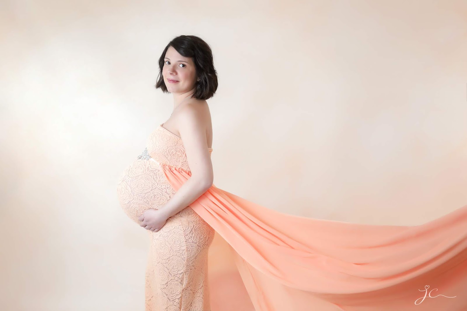 shooting photo grossesse enceinte professionnel studio maternité photographe julie charles les gommettes de melo 