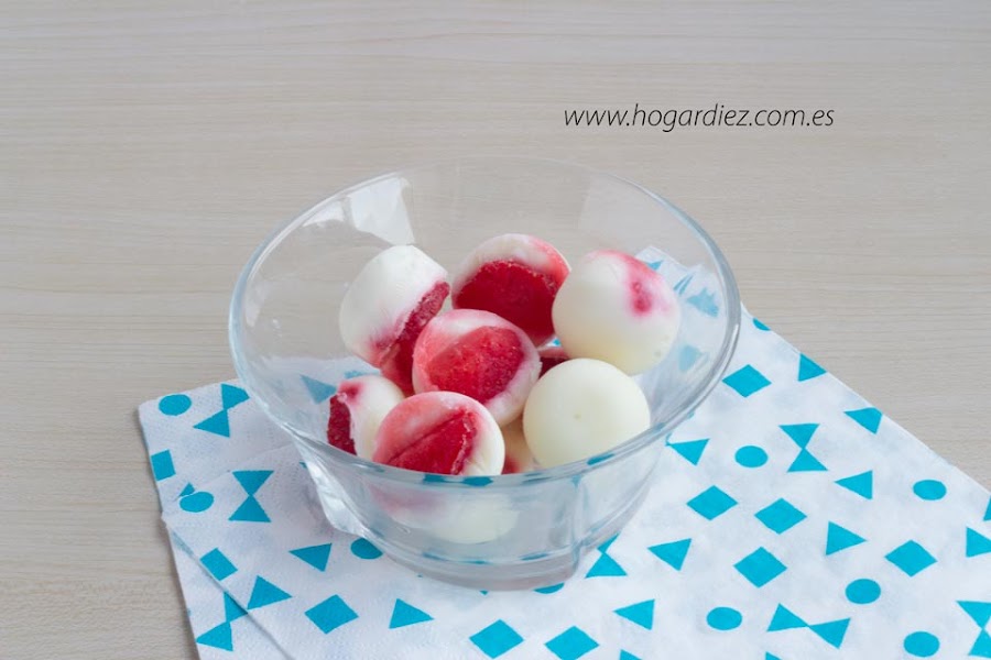 Bombones de yogur con fresas