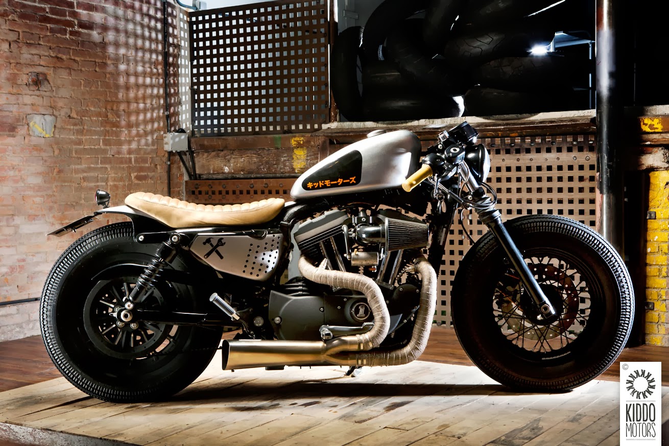 Julius: Harley Davidson Sportser 883 Vance & Hines Exhaust by Kiddo Motors