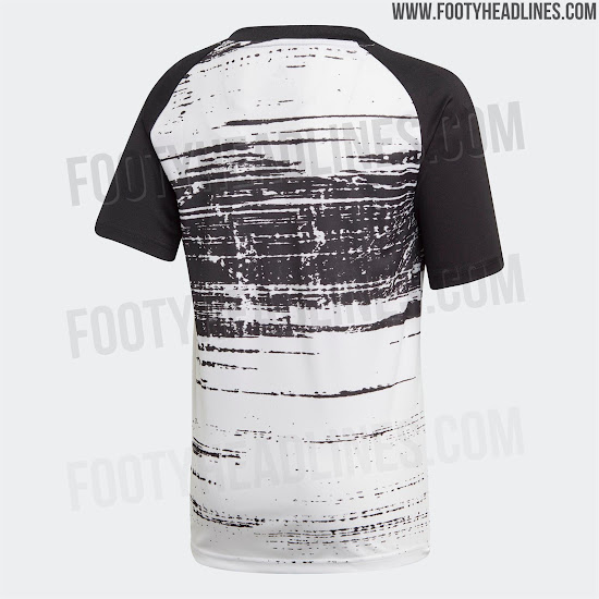 juventus pre match kit