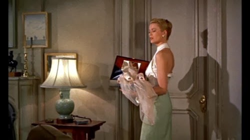 rear window grace kelly bag