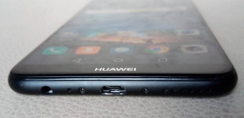 Huawei Nova 2i Bottom Side
