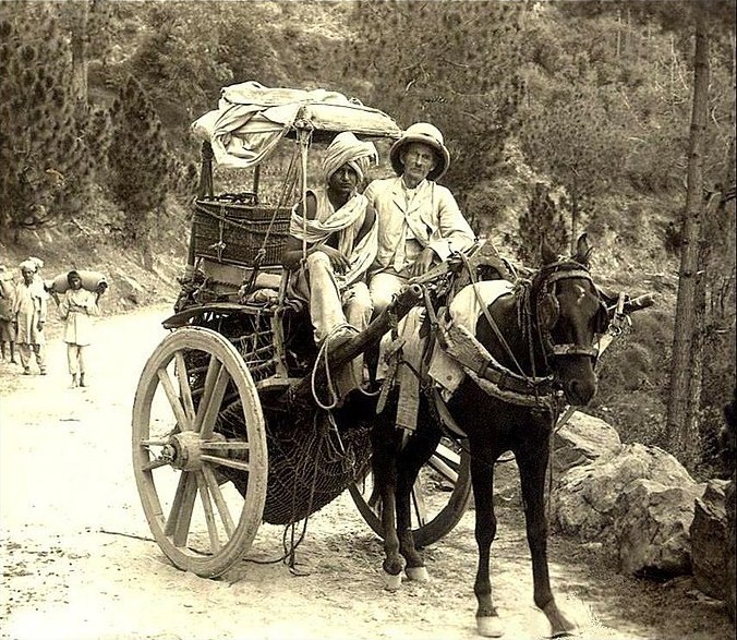 Horse-drawn+carts+in+old+India-+1903.jpg