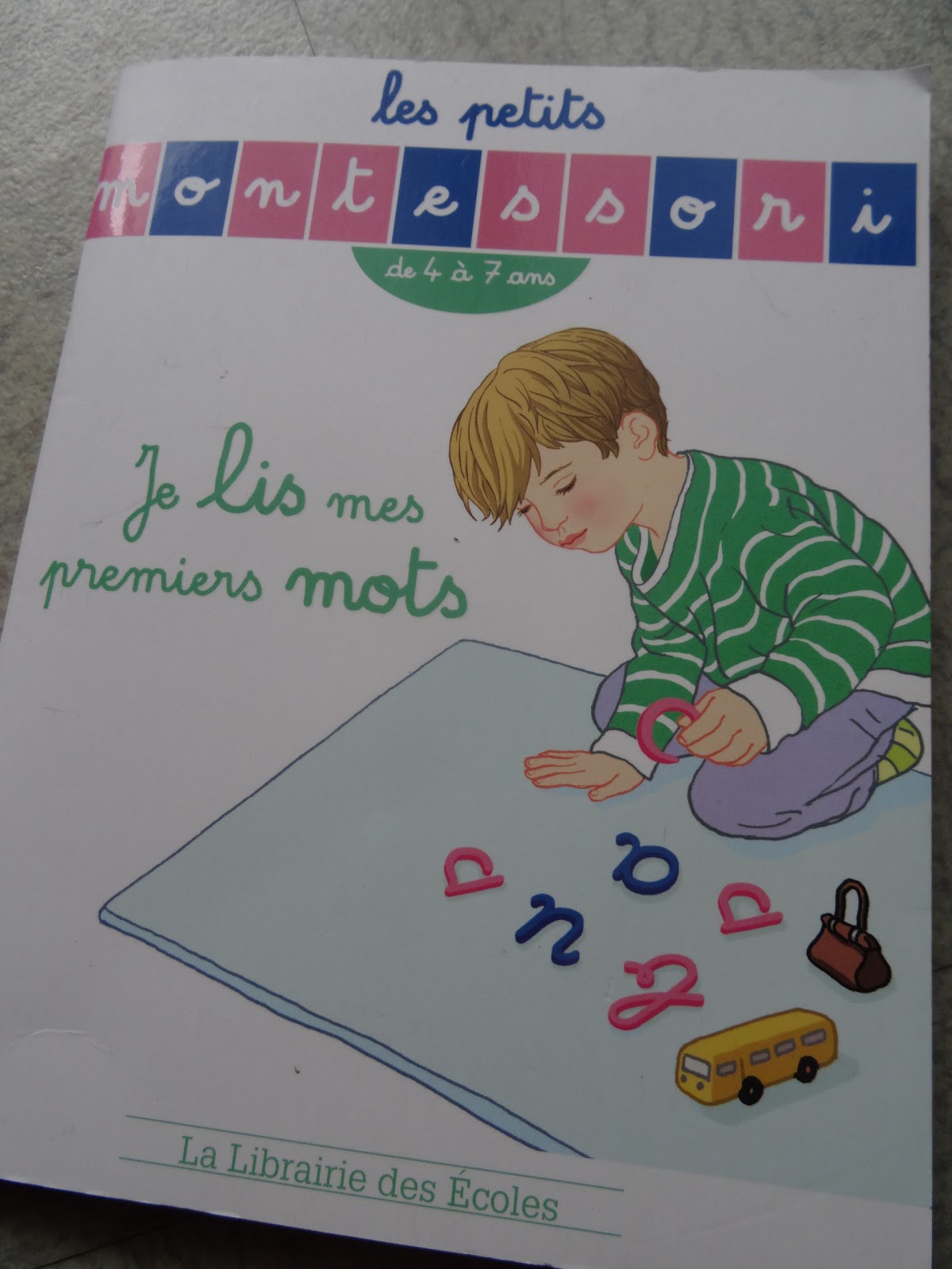 Les petits montessori - Je lis mes premiers mots ( de 4 à 7 ans
