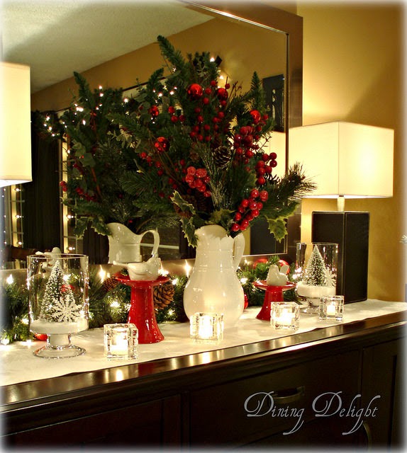 Dining Delight: Christmas Sideboard Decorations
