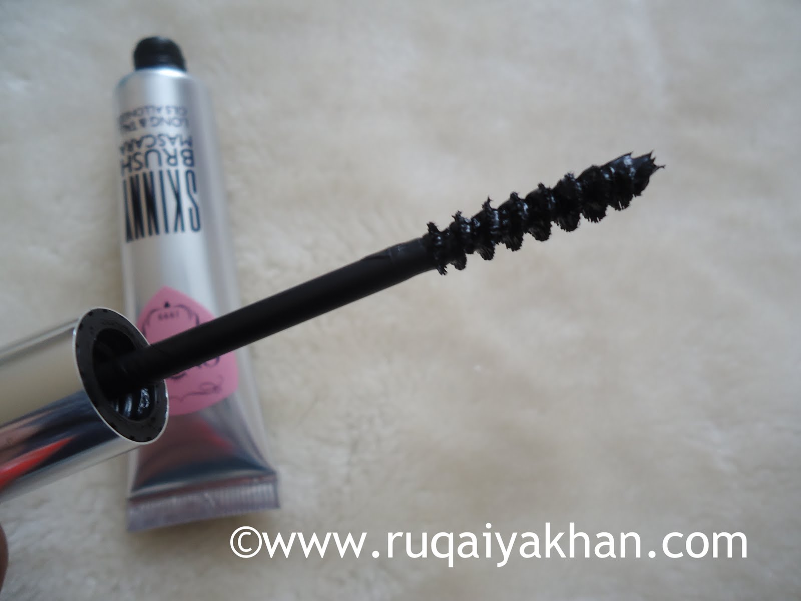Scrangie: Eyeko Skinny Brush Long and Tall Mascara Pictures and Review