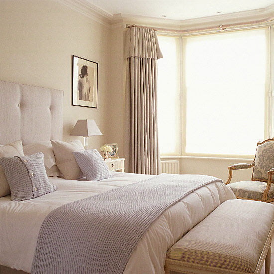 New Home Interior Design: Sweet Traditional Bedroom