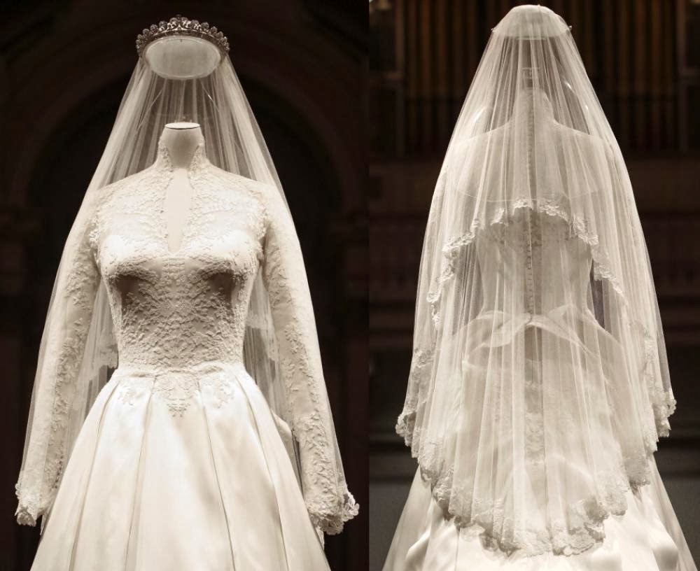 2 IN 1 Wedding Dresses: December 2013