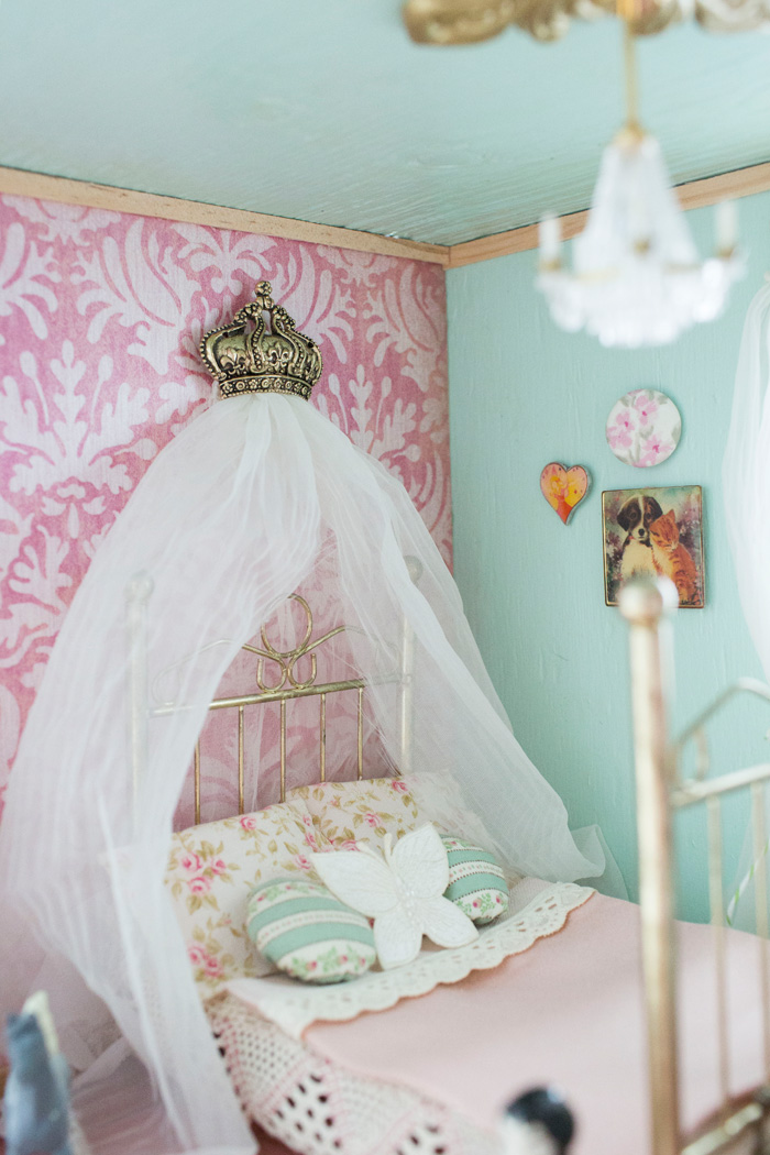 Dollhouse "Princess" Girl's Room Reveal