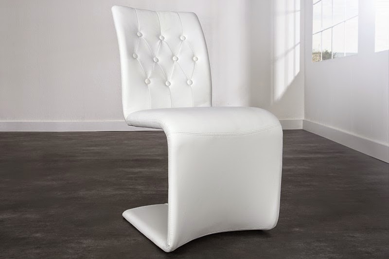 dizajnova stolicka v bielej farbe z umelej koze