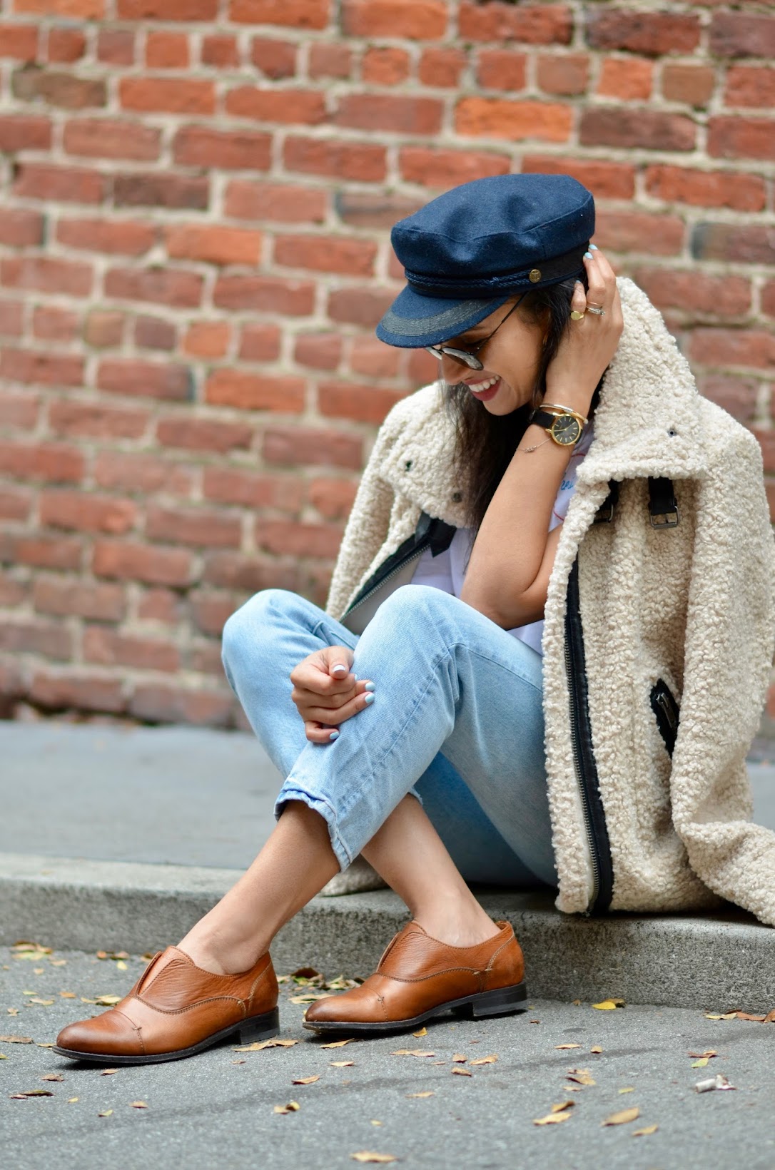 Allergic to Vanilla- SF style blog Le Point SF boutique, Keur Paris tee, San Francisco winter style, sherpa coat, Baker Boy hat, YSL glow shot, casual weekend wear