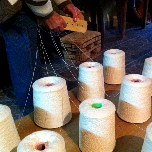 Esquilo Handmade Winding a warp