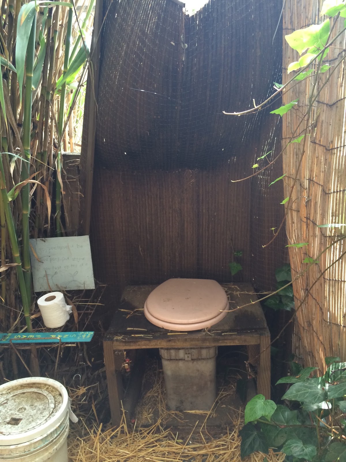 100 MILE HOUSE Treebog Composting Toilet
