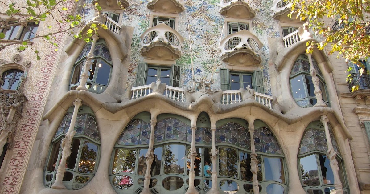 Traveller's Tales: Gaudi City