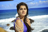 ACTRESS TAAPSEE HD Wallpapers