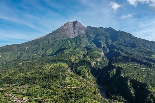 Gunung Merapi, Porter Butuh Kaliangkrik