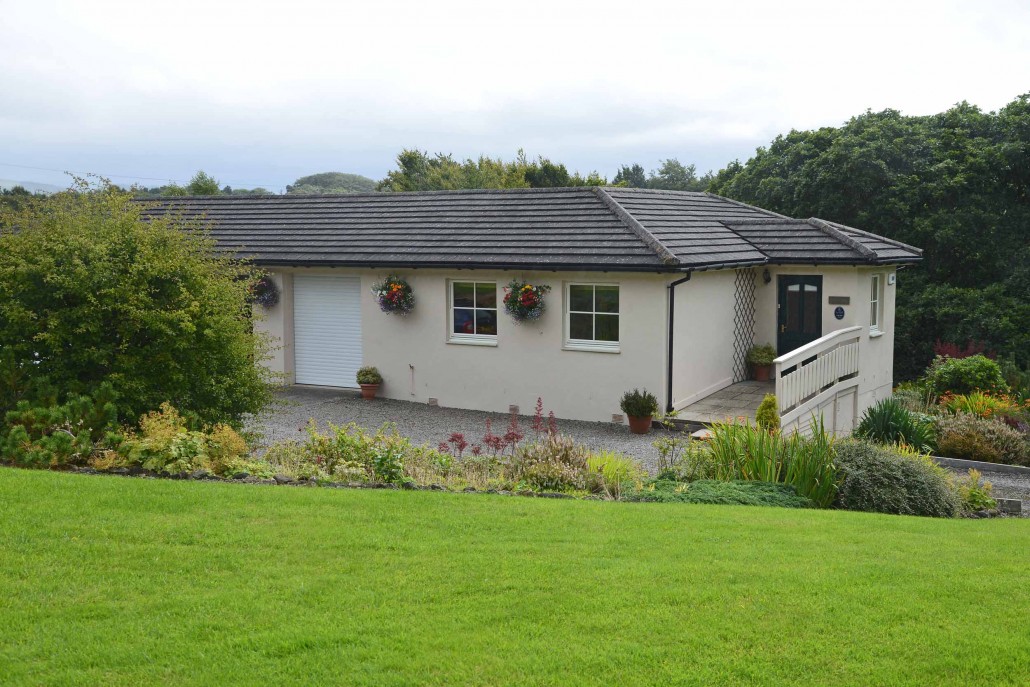 The Holiday Cottages Smarhus Cottage, Westfield by Bathgate, West Lothian