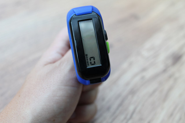 Where Are My Knees?: MovBand UK Activity Tracker Review