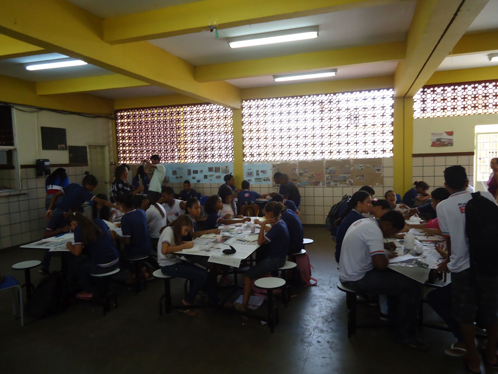 Direc 1b: Artes Visuais Estudantis no Colégio Estadual Césare Casali
