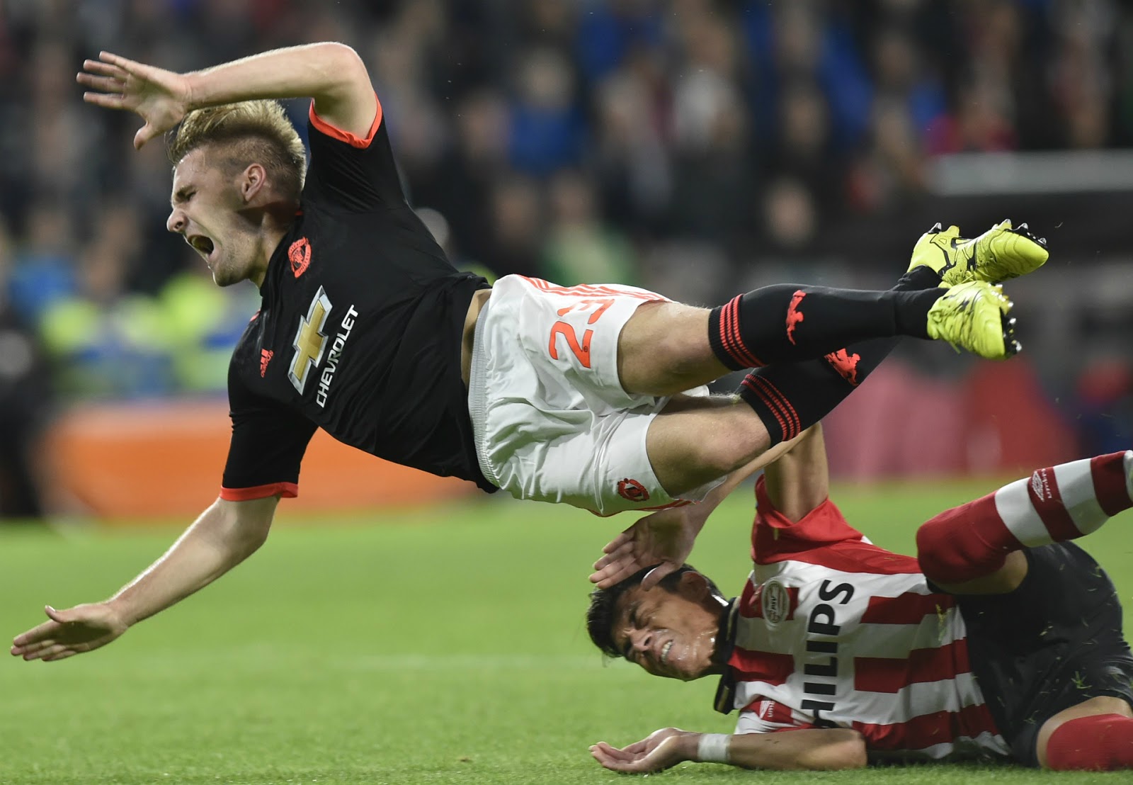 Shaw bows to injury as Manchester United suffers defeat FactsDom