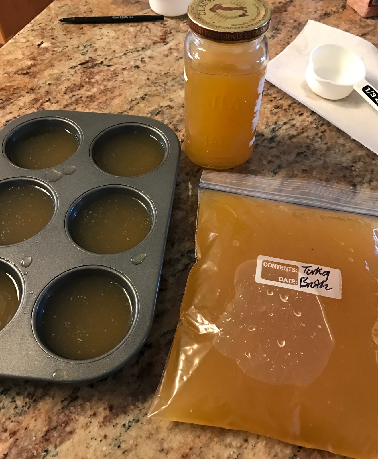 Sarah Shares Slow Cooker Turkey Stock