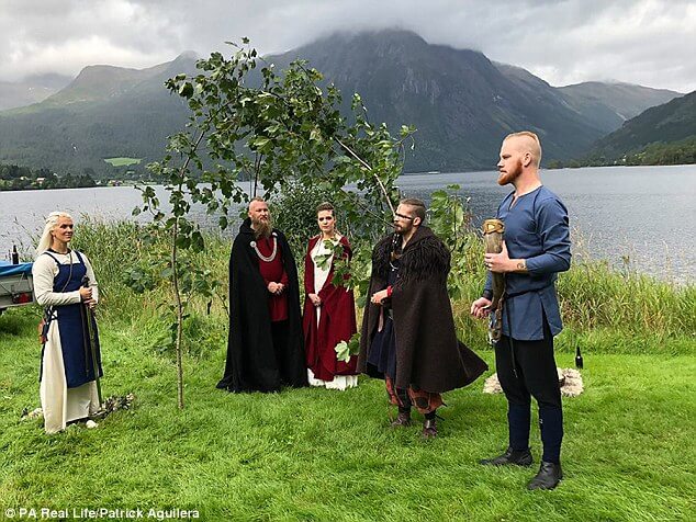 Epic Pictures Of The First Traditional Viking Wedding After About 1000 Years
