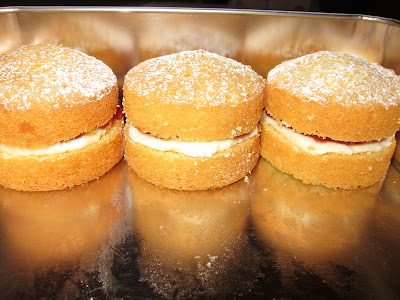 Munchies - Mini Victoria Sponge cakes