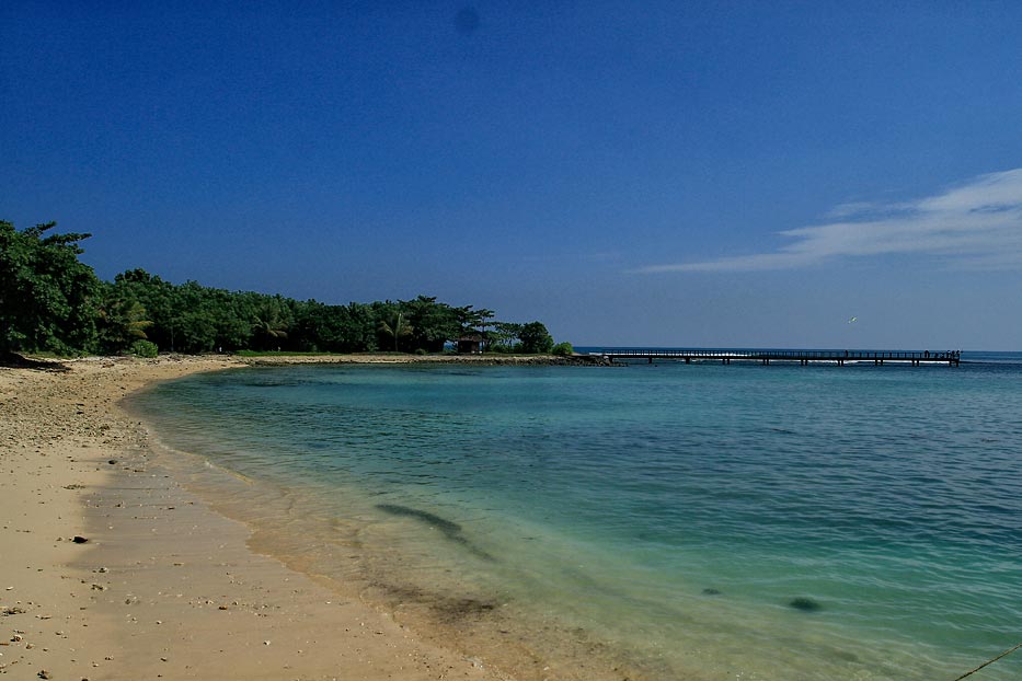 Pantai Tanjung Lesung Tempat Wisata Terfavorit di Banten
