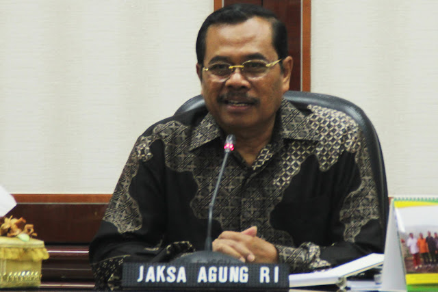 Ditanya Kenapa Ahok Tak Ditahan, Jaksa Agung: Harusnya Penangannya Malah Ditunda Ditanya Kenapa Ahok Tak Ditahan, Jaksa Agung: Harusnya Penangannya Malah Ditunda