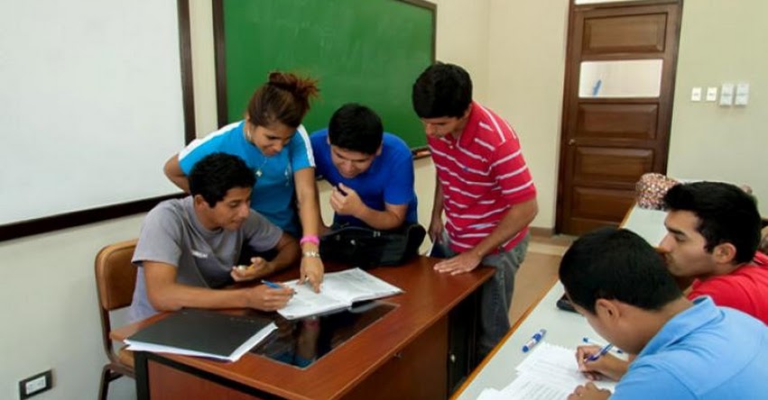 MINEDU ofrece 400 becas de educación superior para hijos de docentes MINEDU ofrece 400 becas de educación superior para hijos de docentes