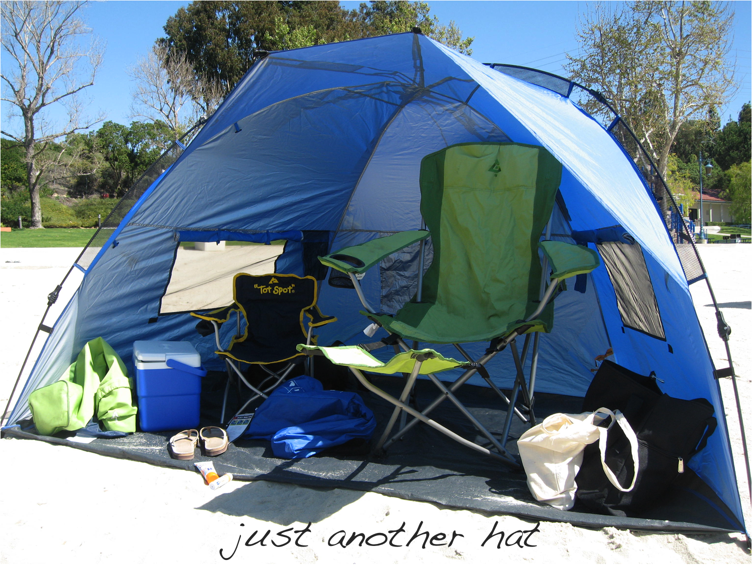 Just Another Hat: REVIEW: LightSpeed® Quick Shelter